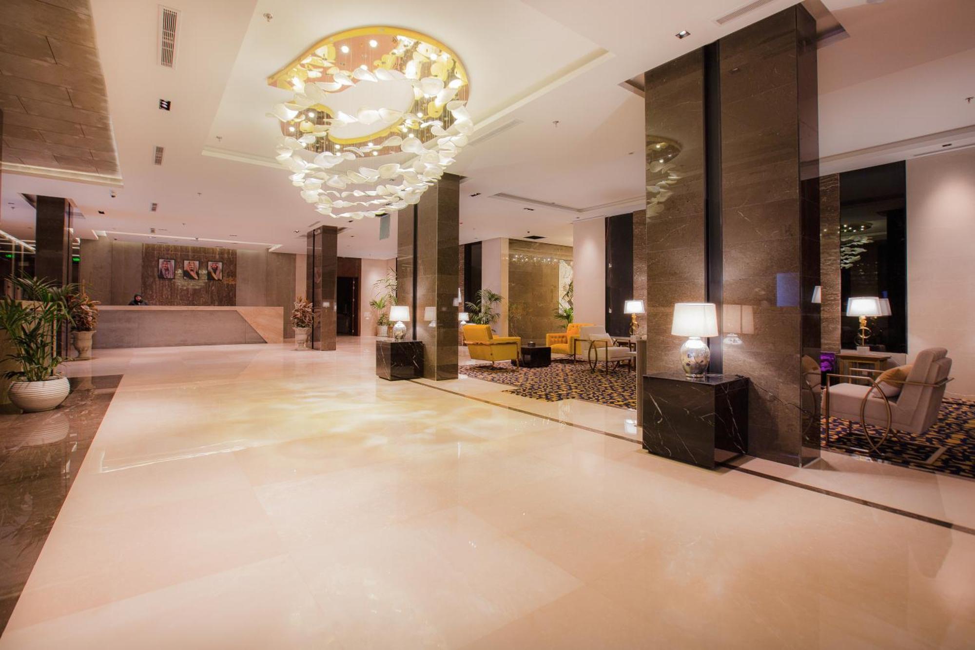 Azar Hotel Ahad Rafidah Exteriér fotografie
